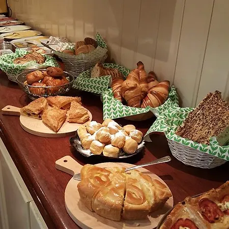 Liza Marleen Hotel